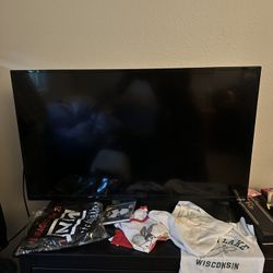Vizio 35” Flat Screen Tv 