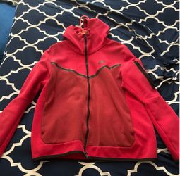 Red Nike tech