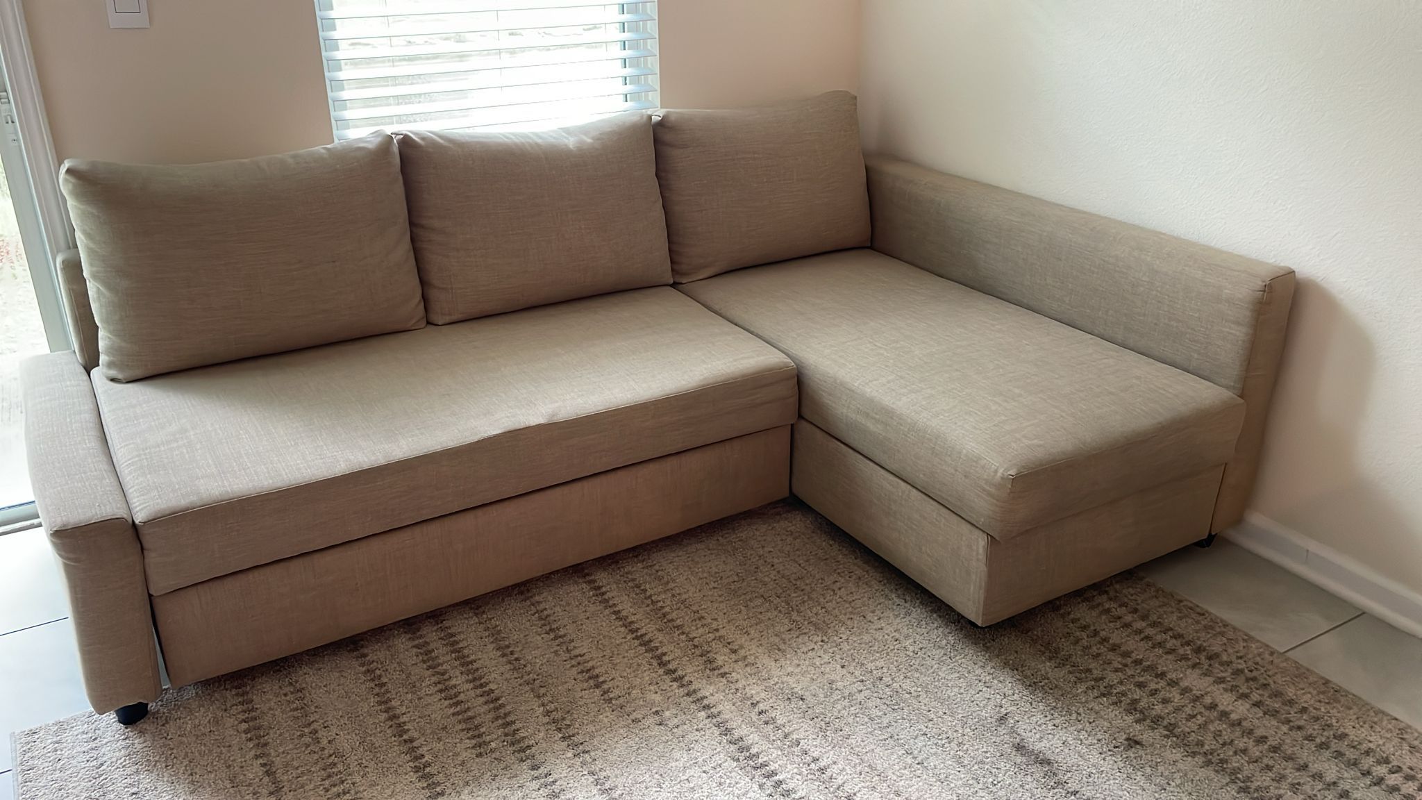 Selling Sofá Bed With Storage