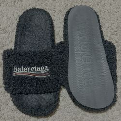 Balenciaga furry slides 