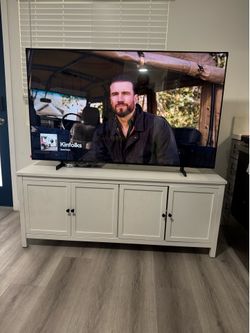 TV Stand GREAT CONDITION fits up to a 85inch. $65