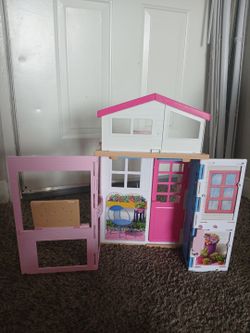 Doll House 