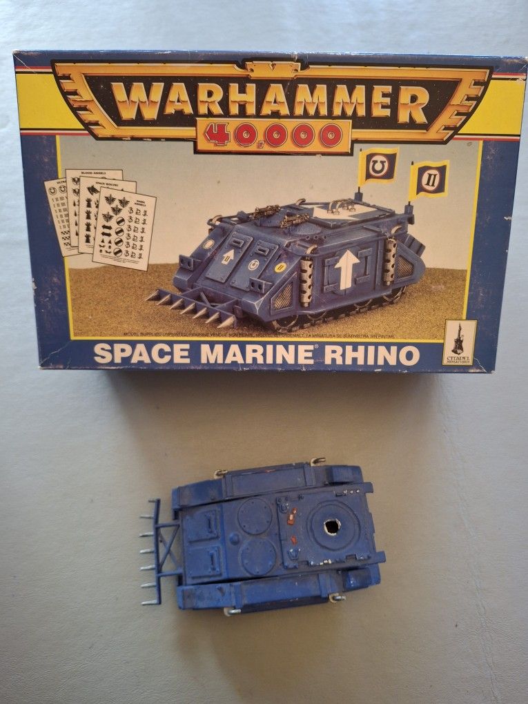 Warhammer Space Marine Rhino Tank