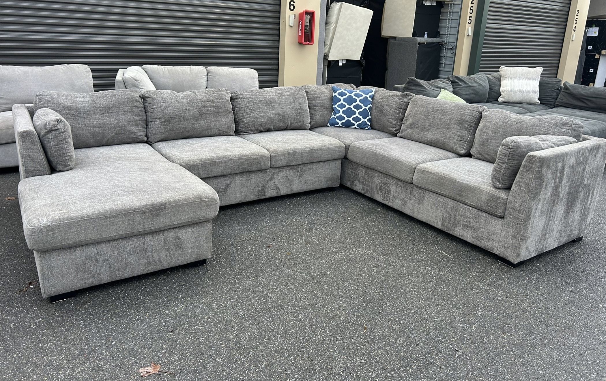 Sectional Couch 