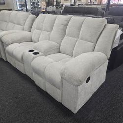 Reclining Sofa with Center Console 🚚WE DELIVER🚚