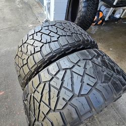 2 used tires  Lt33x12.50r20 
1 tire Nitto ridge
1 tire Toyo RT trail open country $250.00 both