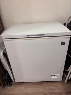 Deep freezer