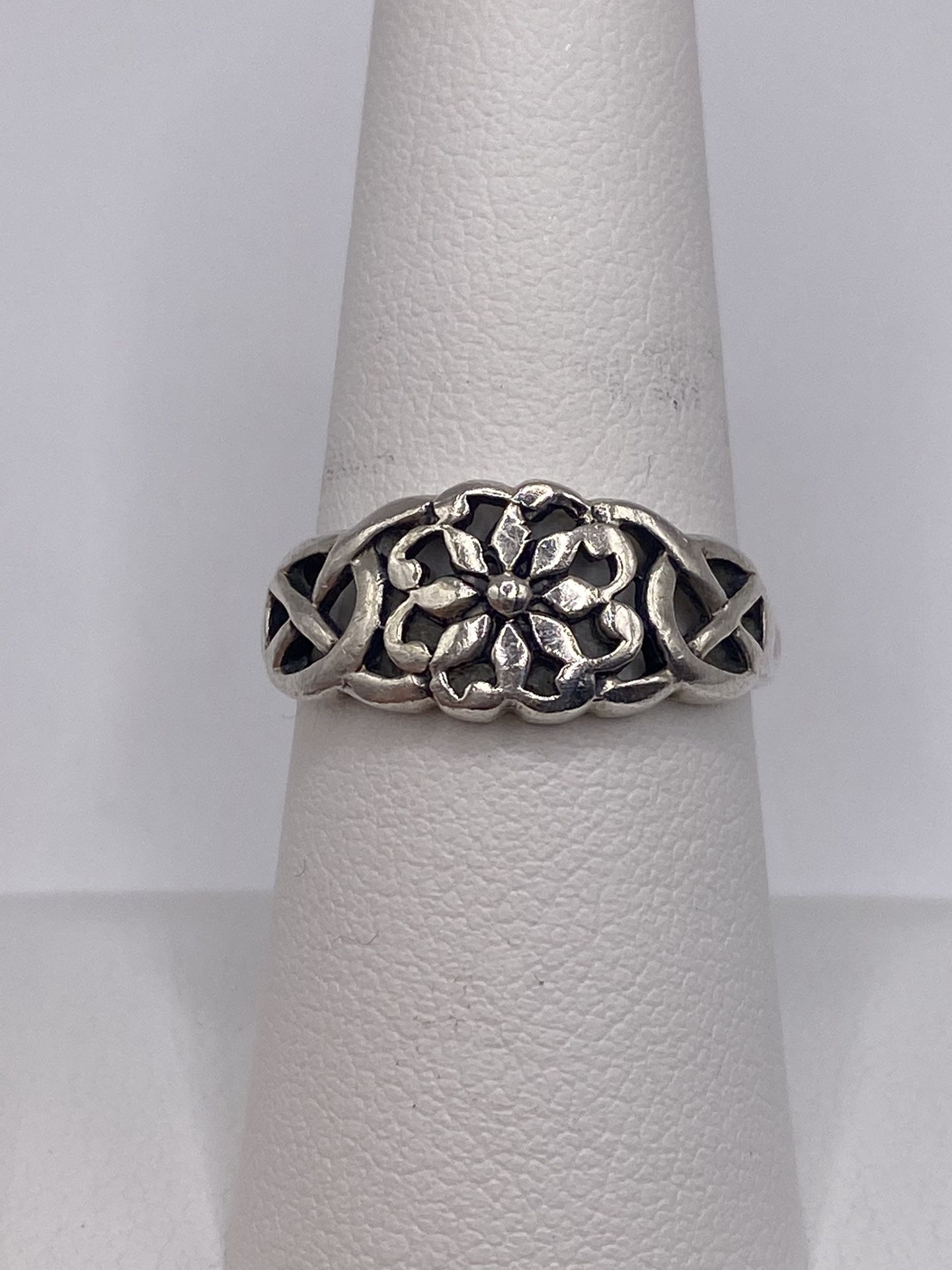 925 Floral Ring 