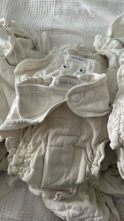 Esembly Inner Snap Cloth Diapers + 4 Outers | Size 2 | 16 qty