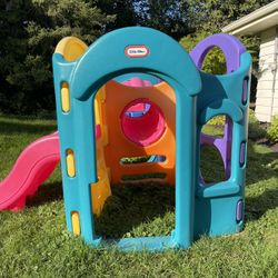 Little Tikes 8-in-1 Adjustable Playground