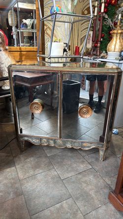 Hollywood Regency vintage amazing well-made mirror Antique Cabinet