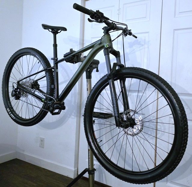 Cannondale Trail SE 3 29er | Rock Shock Air Fork | Dropper Post | Small Frame | Mountain Trail Bike