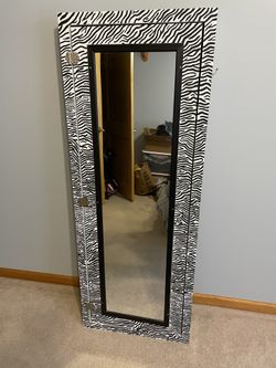 Wall mount Full Length Mirror With Jewelry storage Cabinet