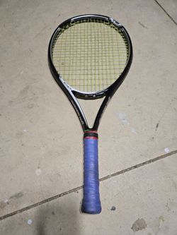 Tennis racket