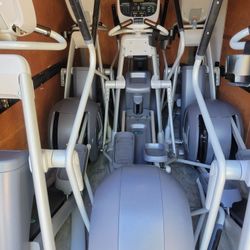 ELLIPTICAL PRECOR MODEL 835E 