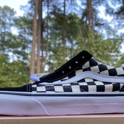 Vans “Black Checkerboard” Size 4.5