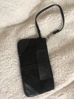 Coach wristlet wallet