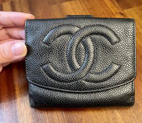 vintage chanel bifold wallet