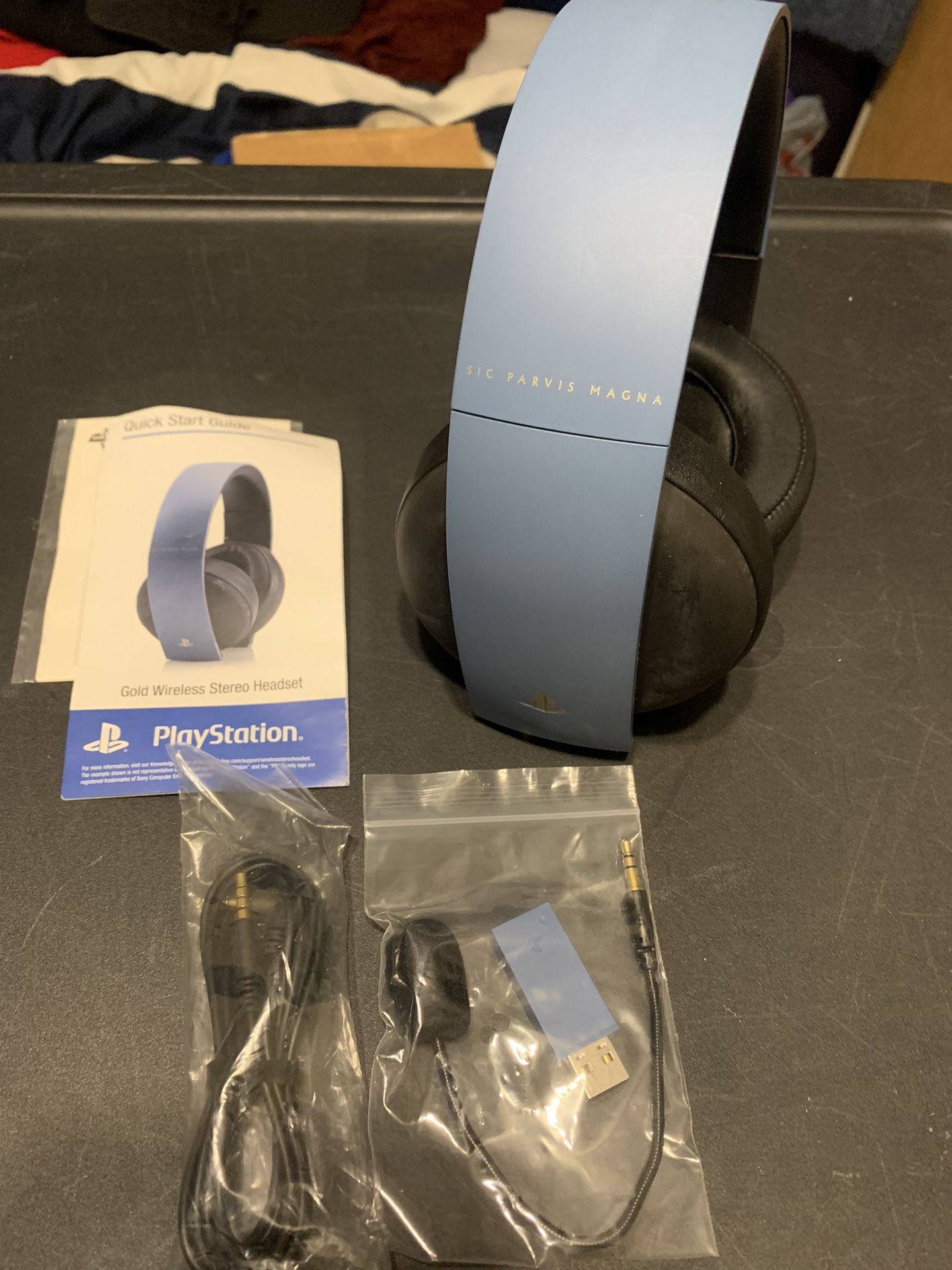 Official Sony Gold Wireless Stereo Headset [ Uncharted 4 Limited Edition ]
