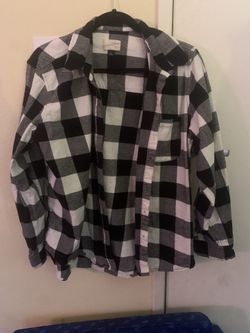 Women Size L Flannel Good Condition