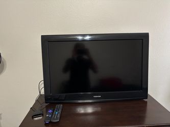 32 inch Toshiba TV