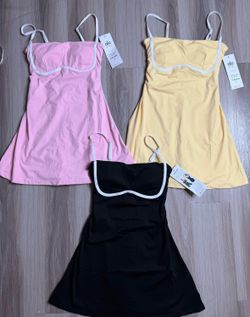 Alo dresses