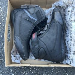 Cortech chicane air riding shoes