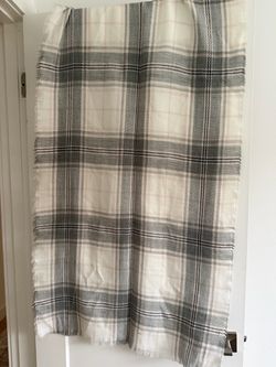 Plaid Woven Scarf