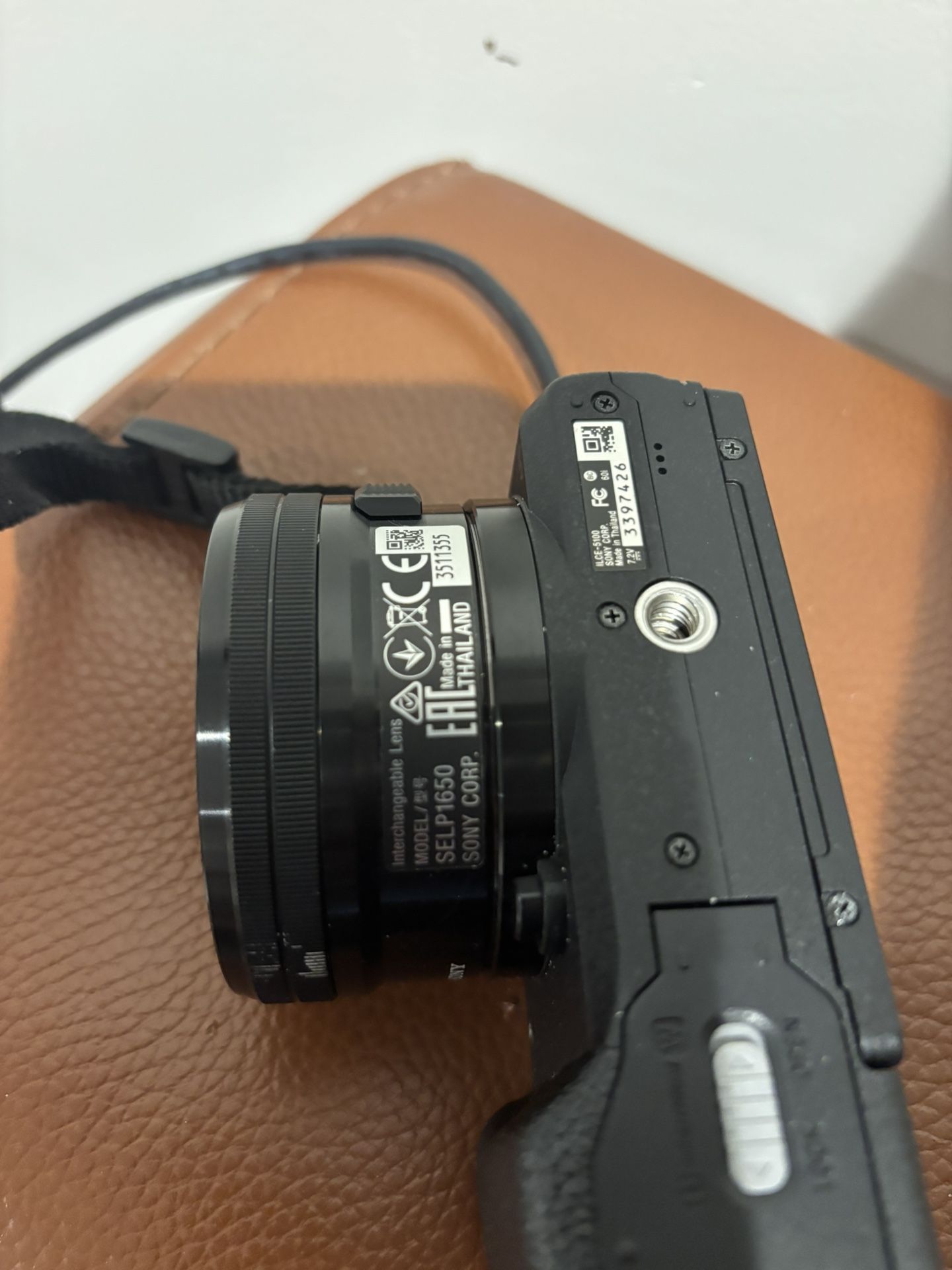 Sony a5100 16 50mm Mirrorless Digital Camera with 3 Inch Flip Up LCD (Black)