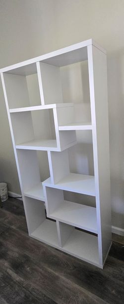 Modern white shelf 5 tier design