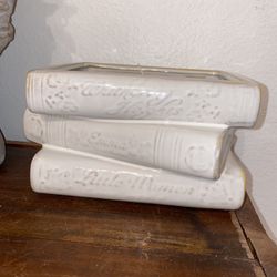 VIRAL STACKED BOOK FLOWER CERAMIC VASE PLANTER, Wuthering Heights, Emma, Little Women