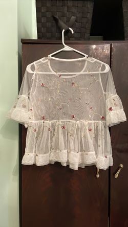 Mesh Top With Embroidery 