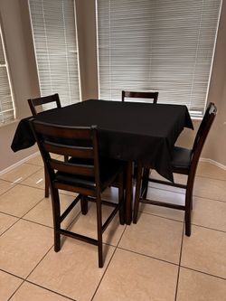 Brown Dining Kitchen Table with 4 Chairs