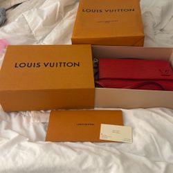  Louis Vuitton Red Purse.  EPI COQUELICOT code M54538.  Louis Vuitton Purse 