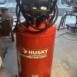 25 Gal Husky Air Compressor 