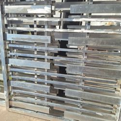 ALUMINUM 