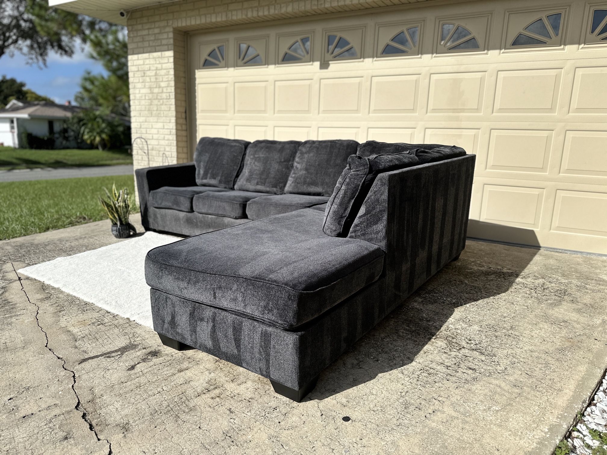Free - Delivery 2 Piece Black Sectional Couch