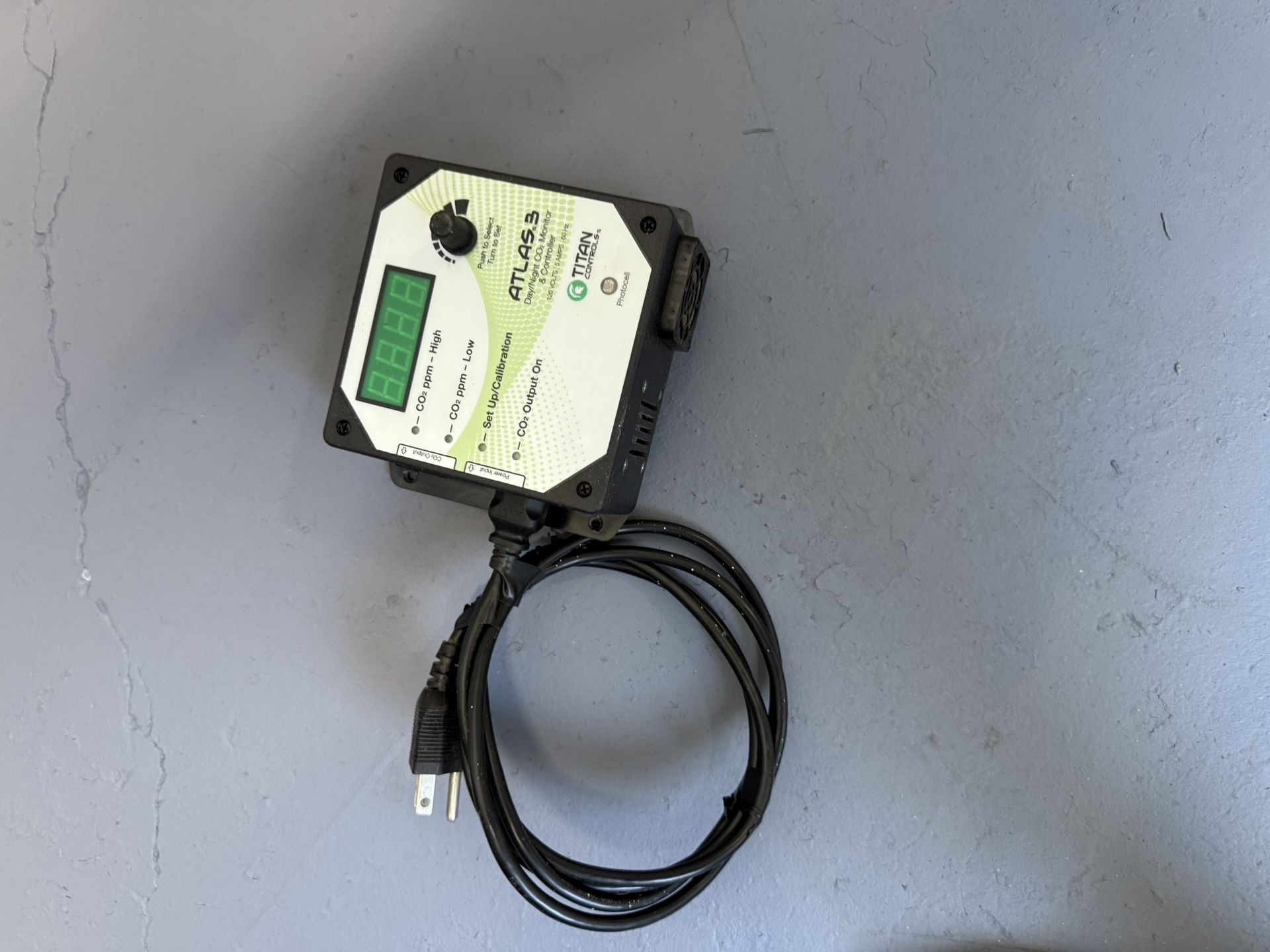 Titan CO2