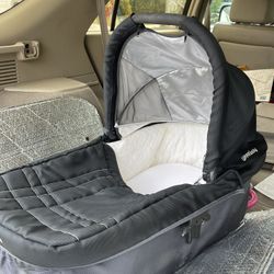 Uppababy Bassinet Very Clean And Good Condition