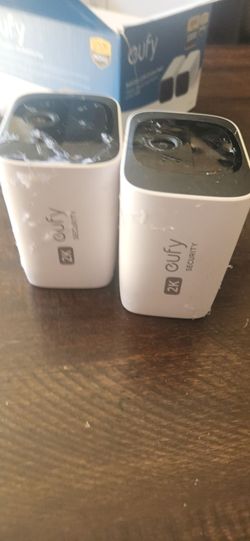 Eufy outdoor cameras 2pk