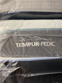 Queen Size Mattress TempurPedic Adapt  Medium Contour Technology Premium Comfort Factory Fresh & Sealed in Plastic Same Day Delivery