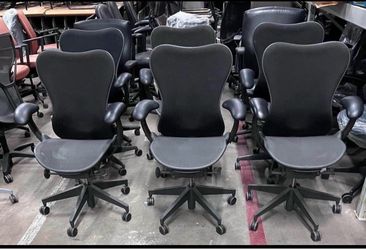 Herman miller Mirra 2 office chairs