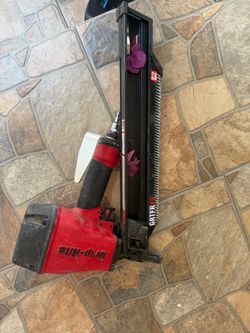 Nail gun