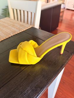 Cute yellow Also kitten heels