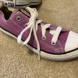 Lilac Converse Size 2