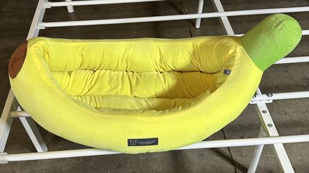Banana Pet Bed  