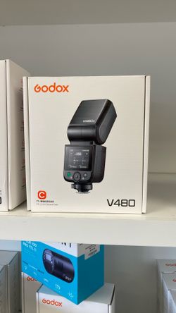 Godox V480 On Camera Flash