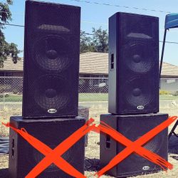 B52 Dual 2 Way Speakers 