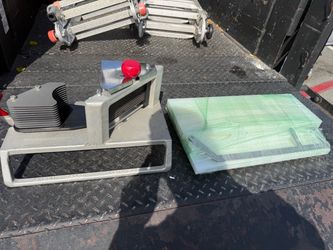 Lincoln commercial grade vegetable slicer