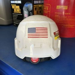 Type 2 Milwaukee hard hat with straps 